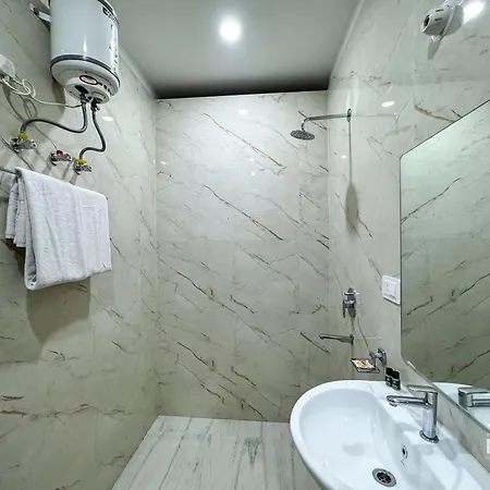 Guru Sadan A Luxe Stay Ayodhya Exterior photo