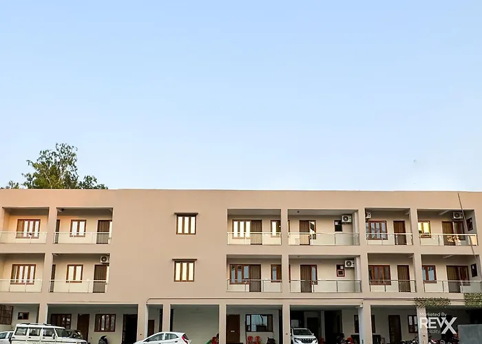 Guru Sadan A Luxe Stay