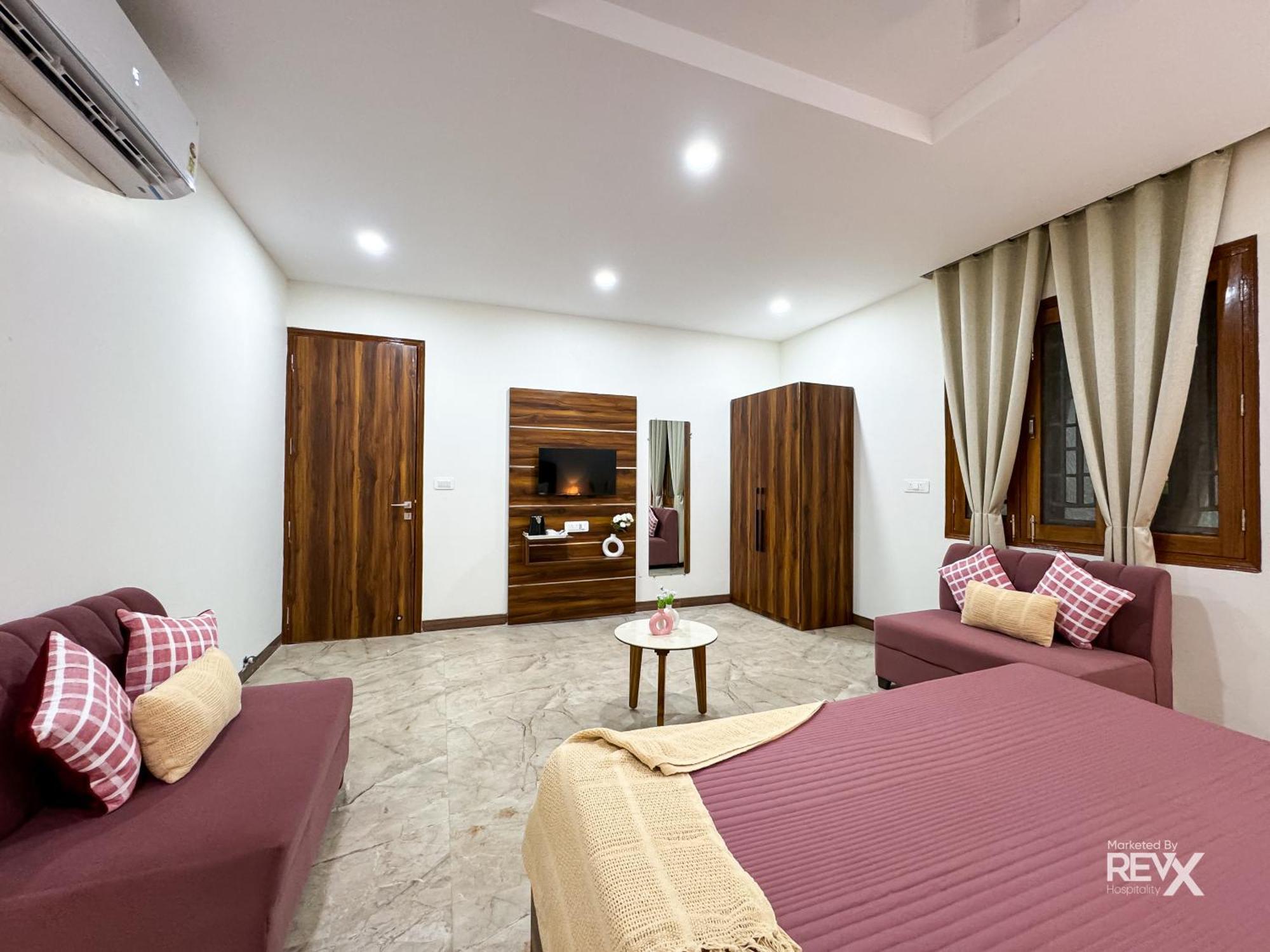 Homestay Guru Sadan A Luxe Ayodhya