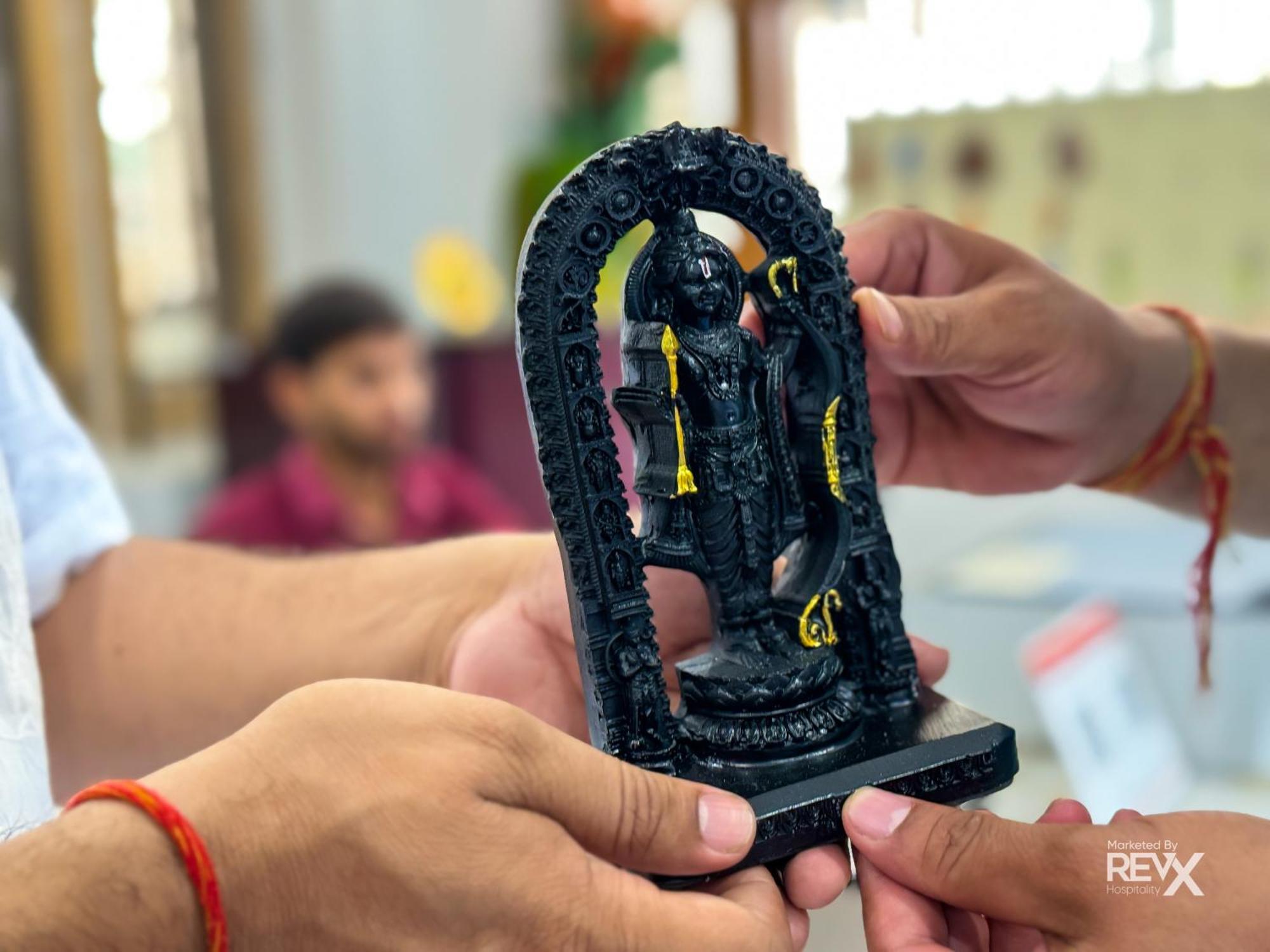Guru Sadan A Luxe Homestay Ayodhya