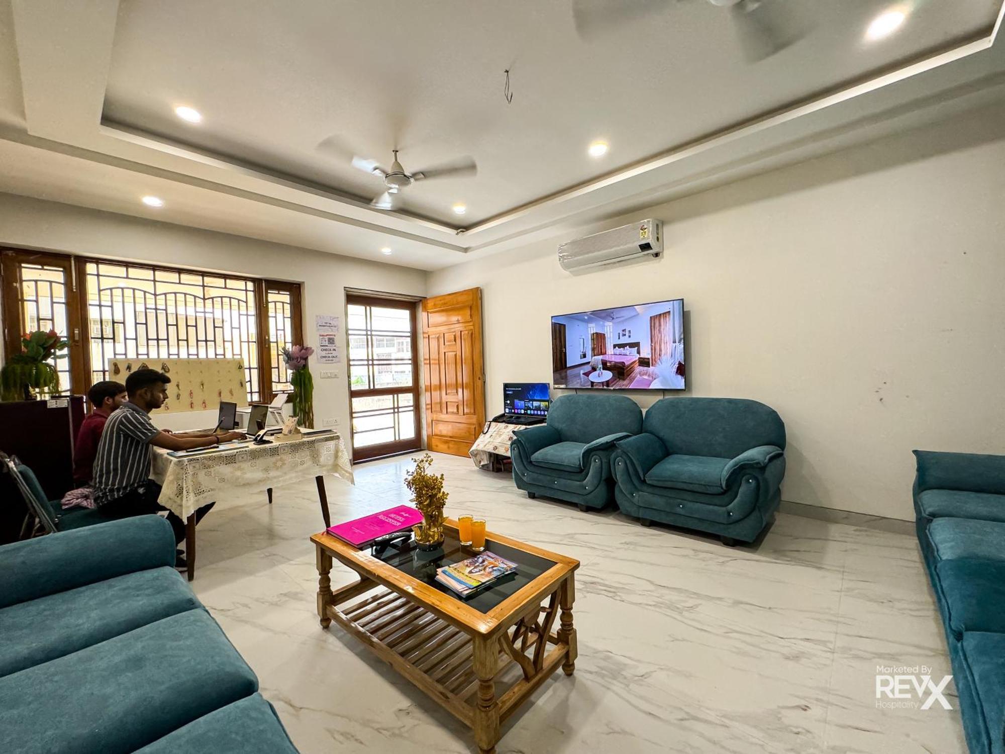 Guru Sadan A Luxe * Ayodhya