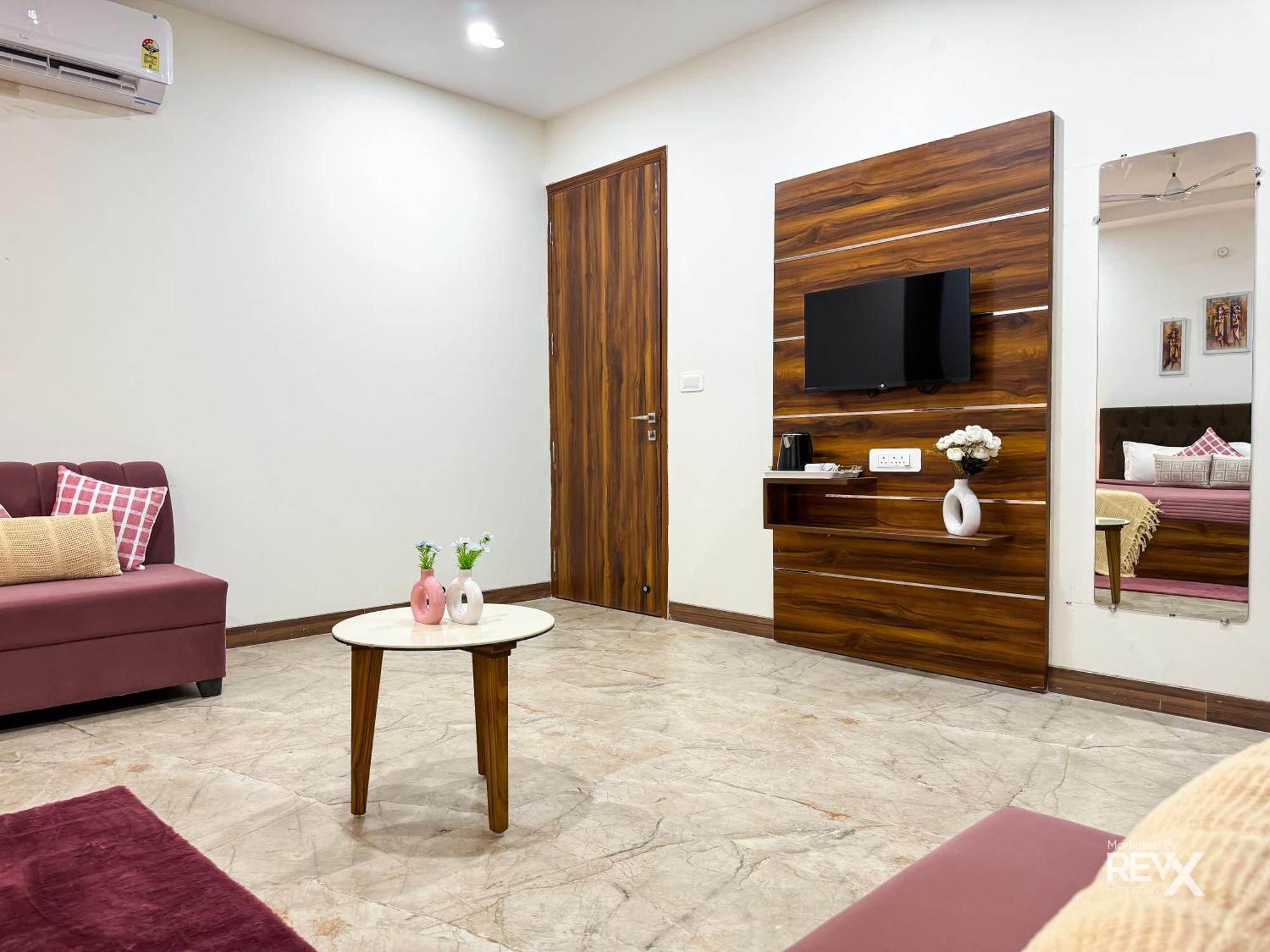Guru Sadan A Luxe * Ayodhya