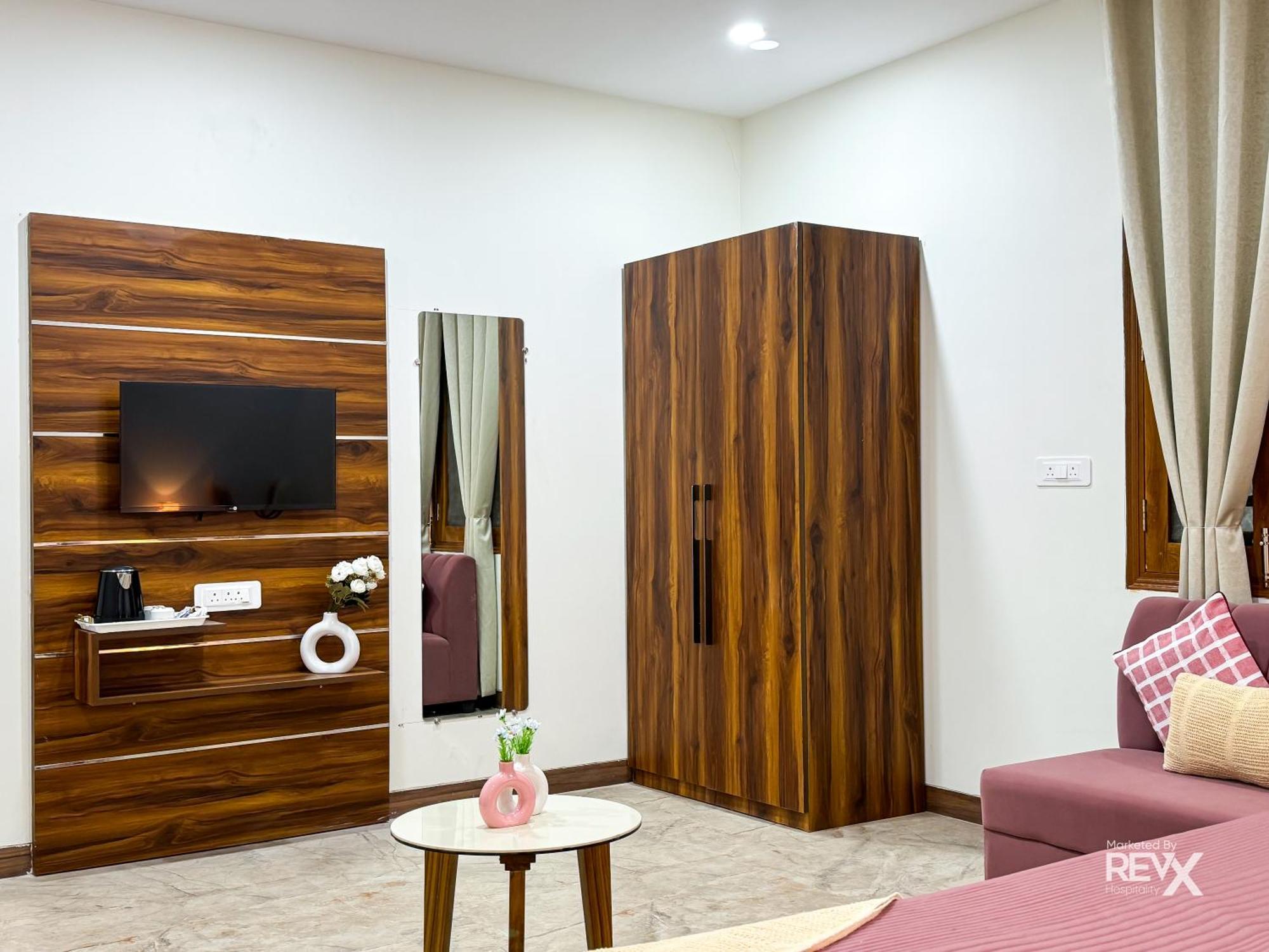 Homestay Guru Sadan A Luxe *