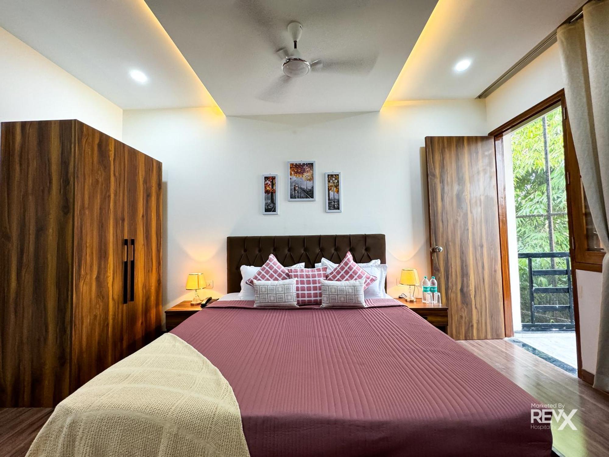 Guru Sadan A Luxe *
